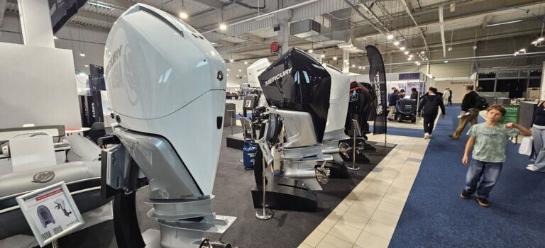 Poland Boat Show 2025 – silniki, pływające domy i garść refleksji o tym, dokąd płynie żeglarstwo